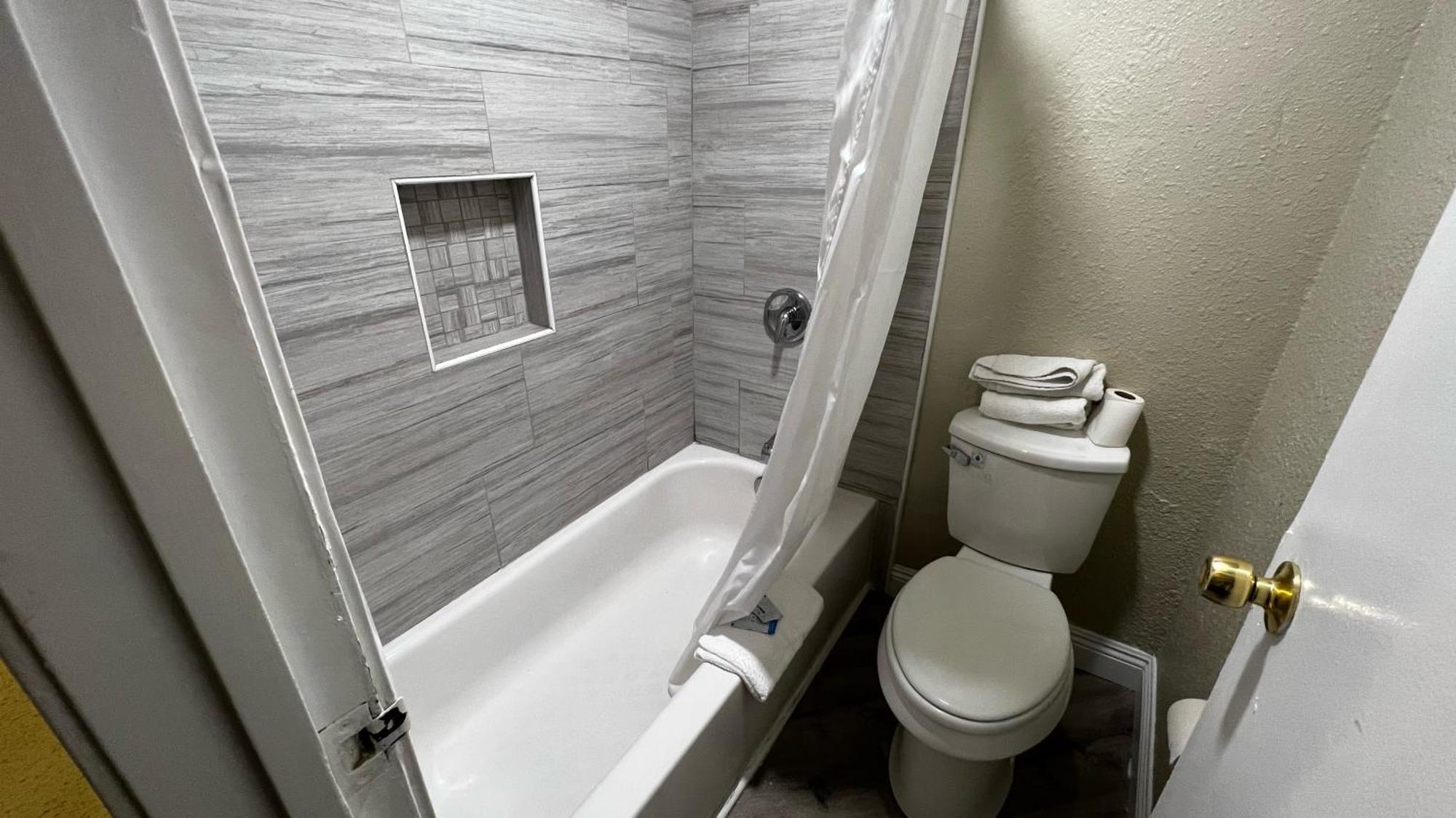 New American Inn & Suites Orange Dış mekan fotoğraf